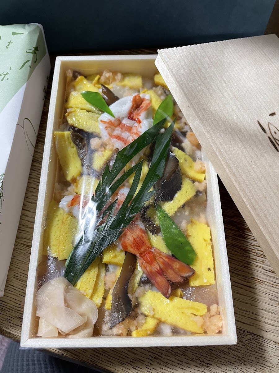 Futaba Sushi - Photo 9