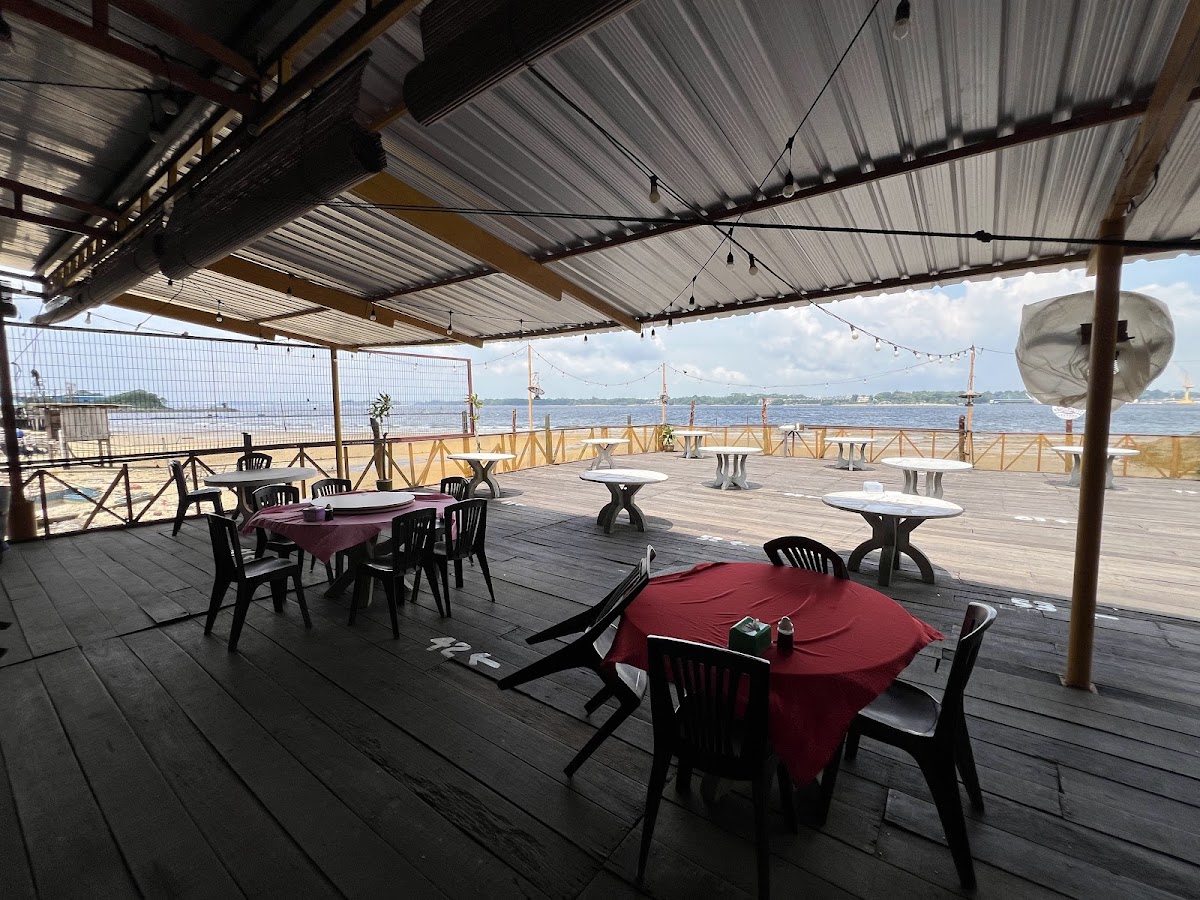 RESTORAN YX 渔香百年海鲜村 (Kampung Teluk Jawa)