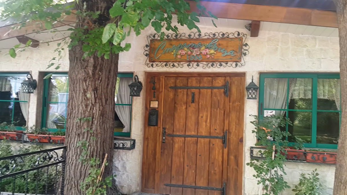 The Old House - Photo 1