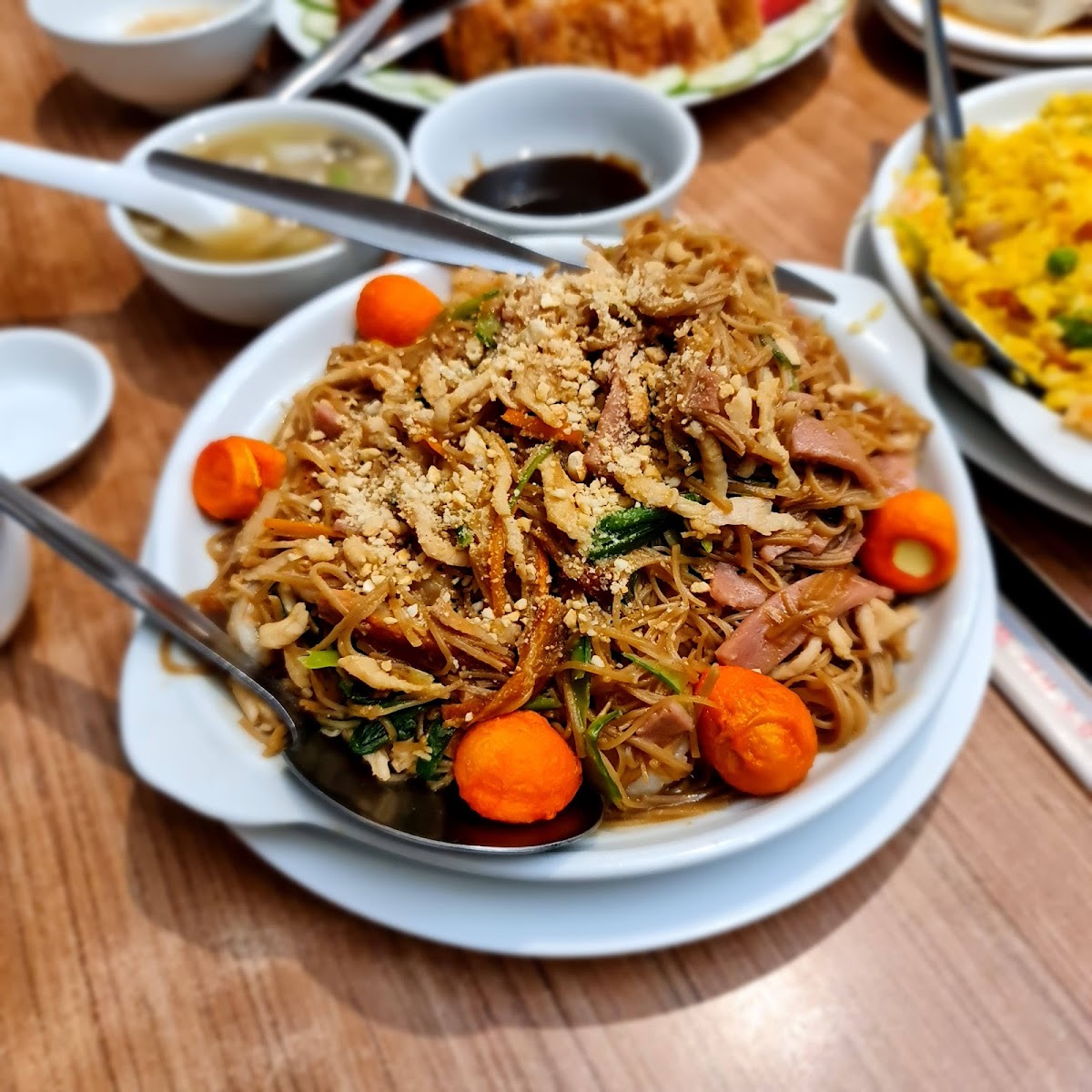 Causeway Seafood Restaurant 廣東海鮮餐廳 - Photo 5