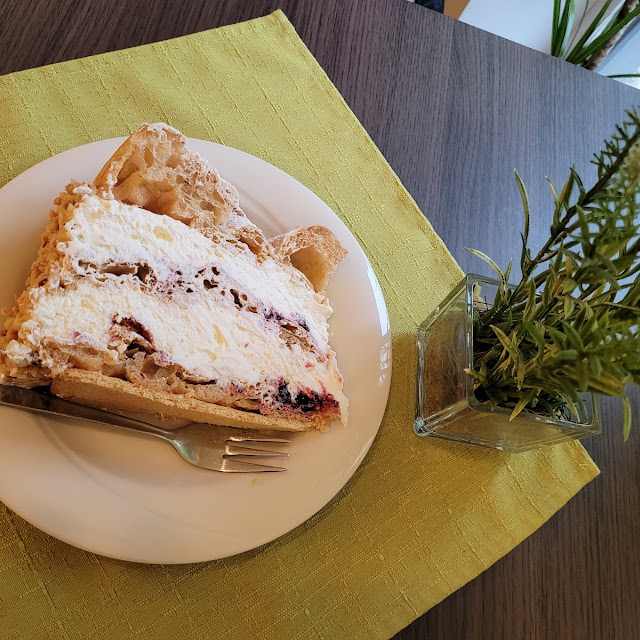 Flockensahne Torte
