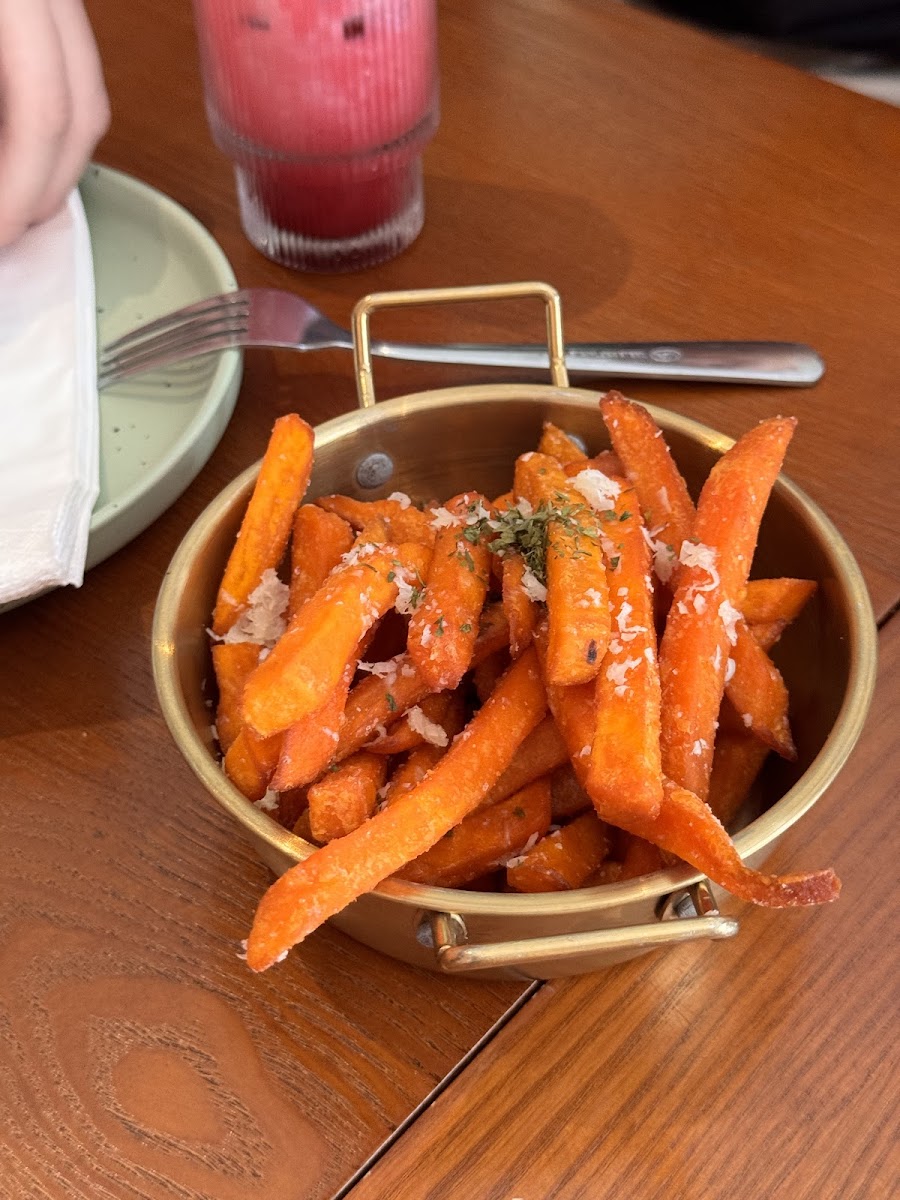 The Palm Cafe & Bistro - Photo 4