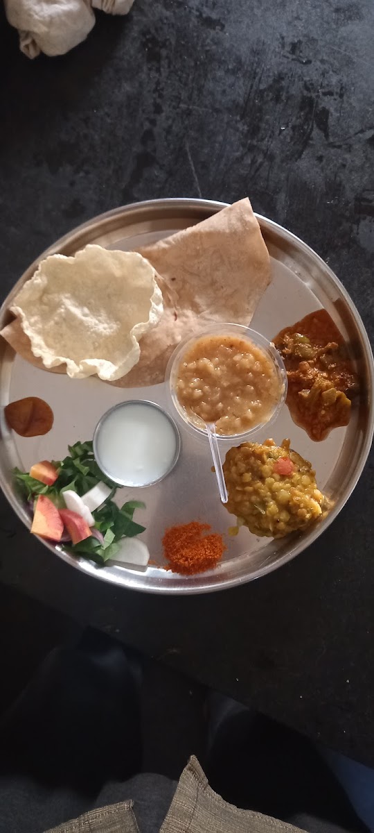 Basaveshwar Kanavali & pg rooms available - Photo 7