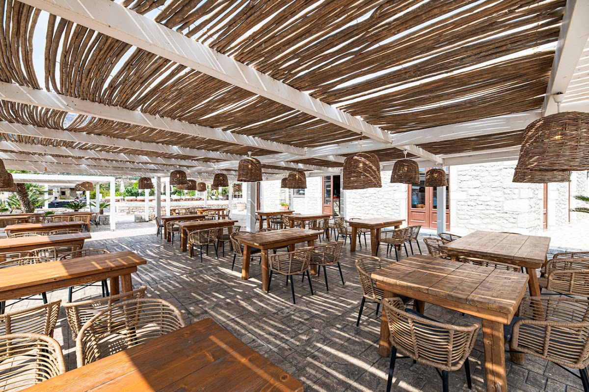 Itilo Traditional Restaurant - Cafe