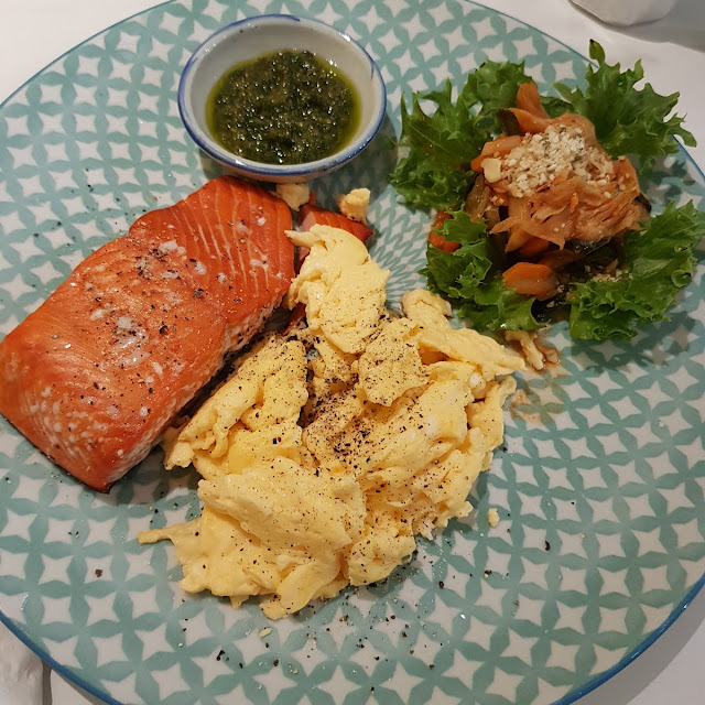 Salmon with Scrambled Eggs