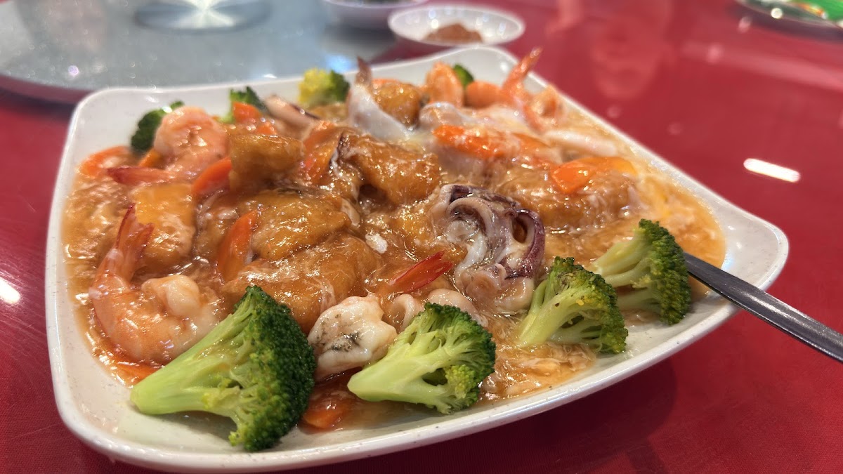 Chang Man Seafood Corner - Photo 3