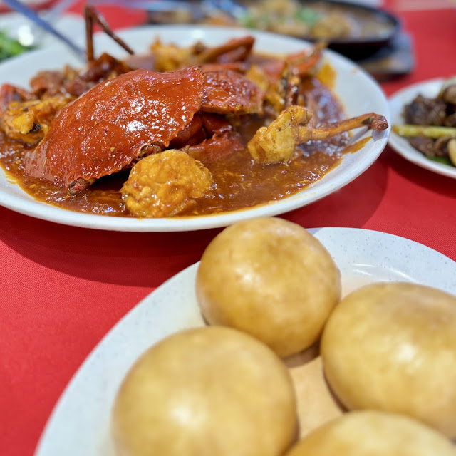 Chilli Crab with Fried Mantou