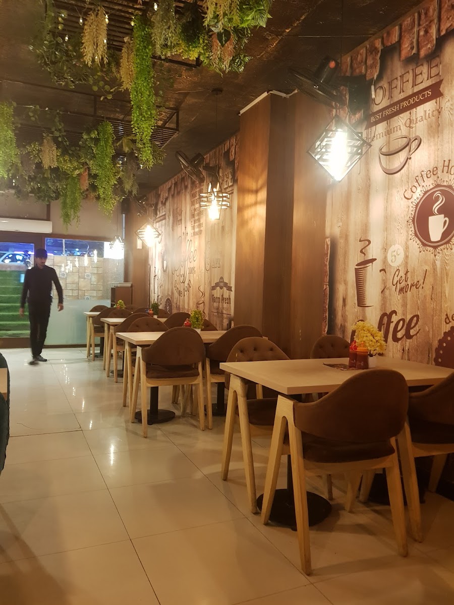 FENDI CAFE SIALKOT - Photo 9
