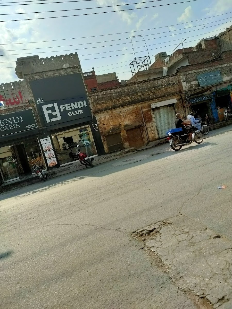 FENDI CAFE SIALKOT - Photo 6