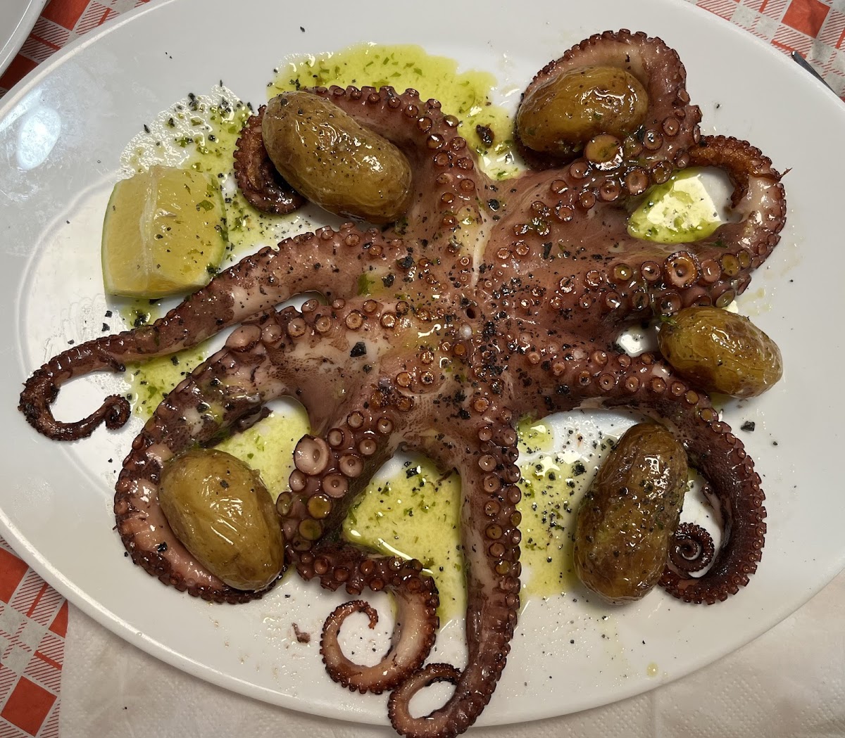 RESTAURANTE La Bodega de Antonio - Photo 1