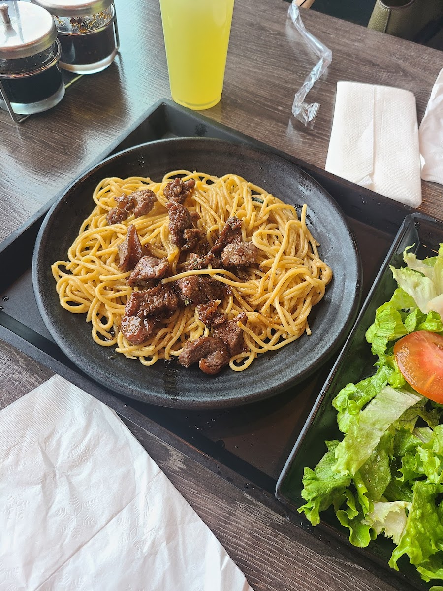 Red Flame Restaurant - Photo 7