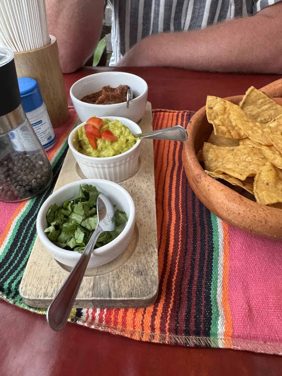 Hacienda Happy Days Restaurant - Photo 5