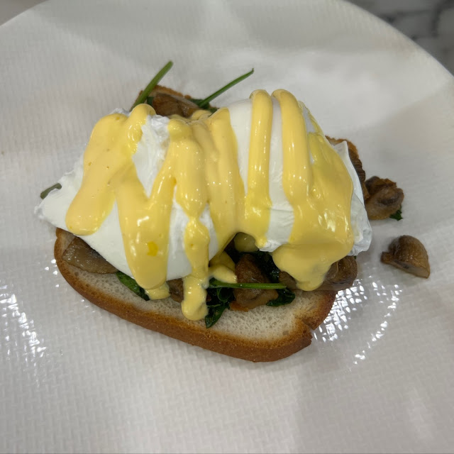 Eggs Benedict
