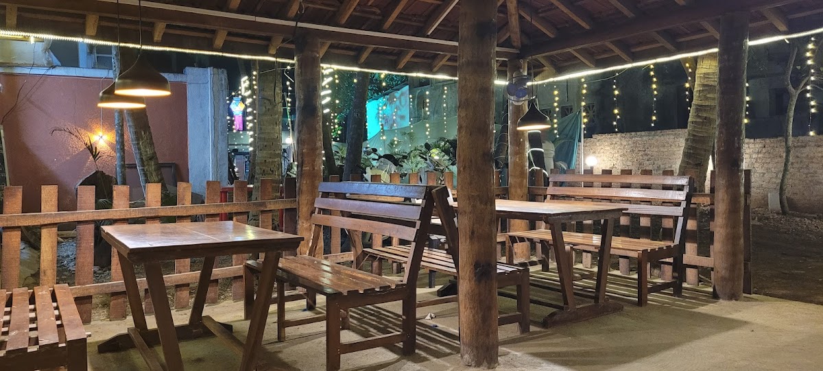 Coco Palm's Restaurant