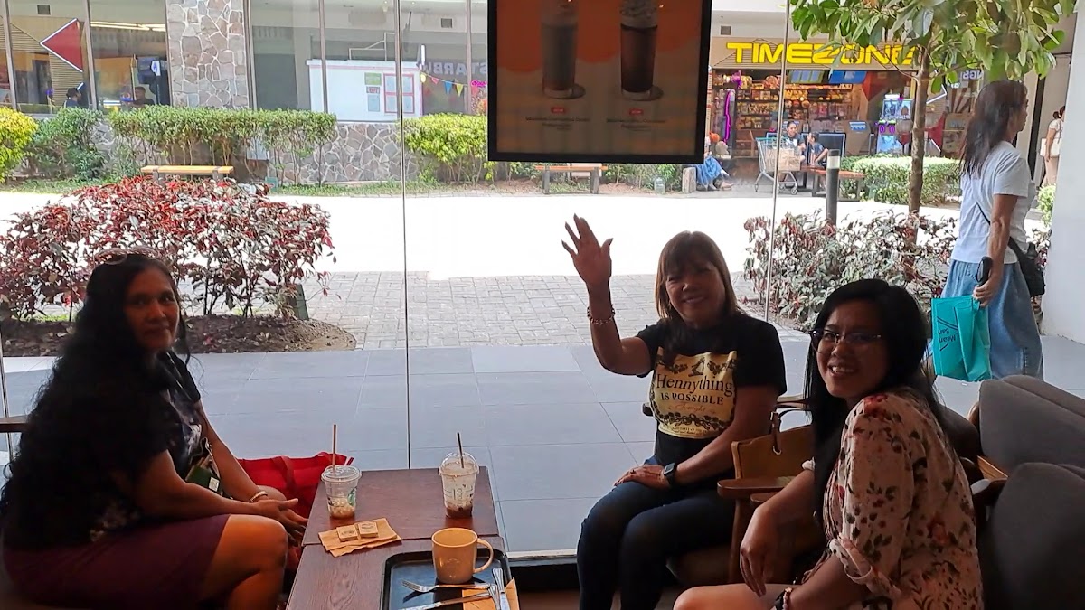 Starbucks Ayala Malls Serin Tagaytay - Photo 1
