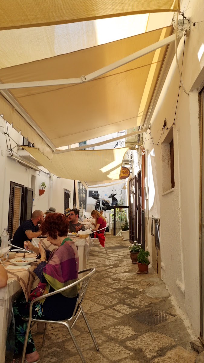 Osteria Pugliese - Photo 1