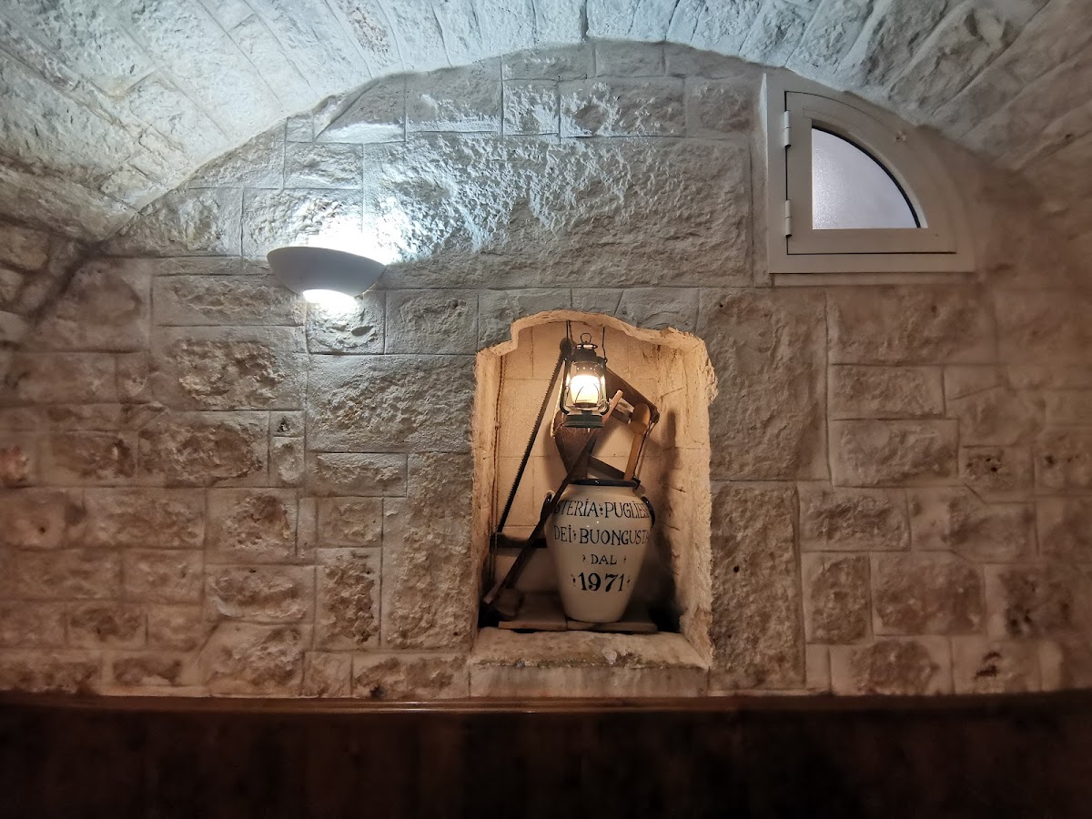 Osteria Pugliese - Photo 3