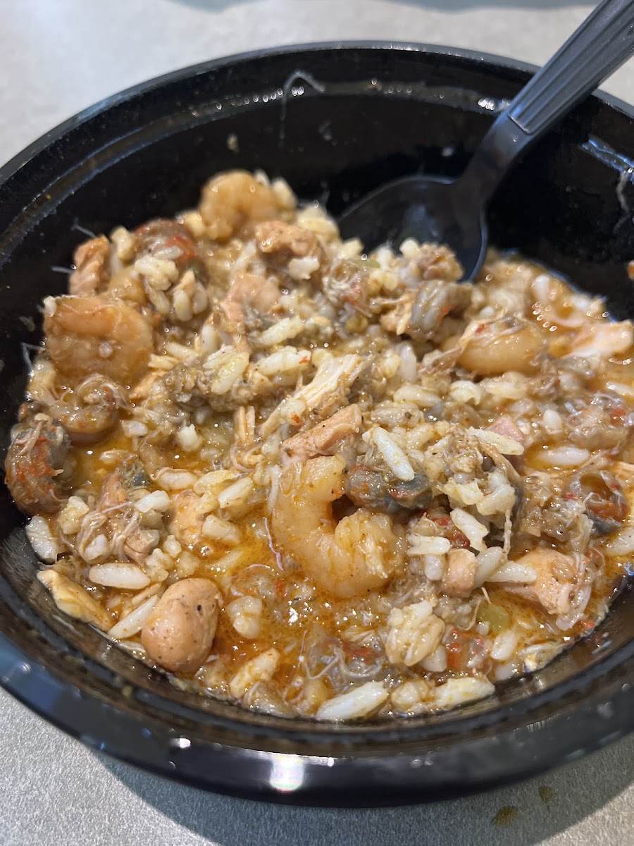 Sweetie's Crab Shack - Photo 6