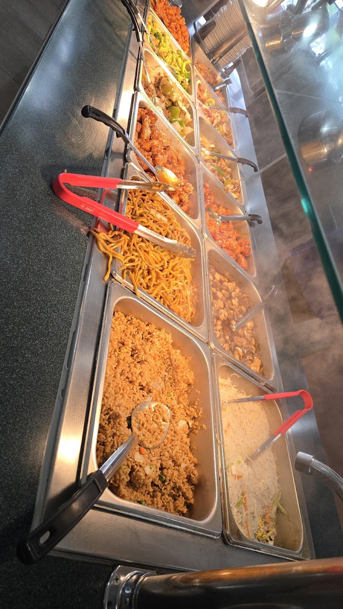 China Buffet and Sushi - Photo 7
