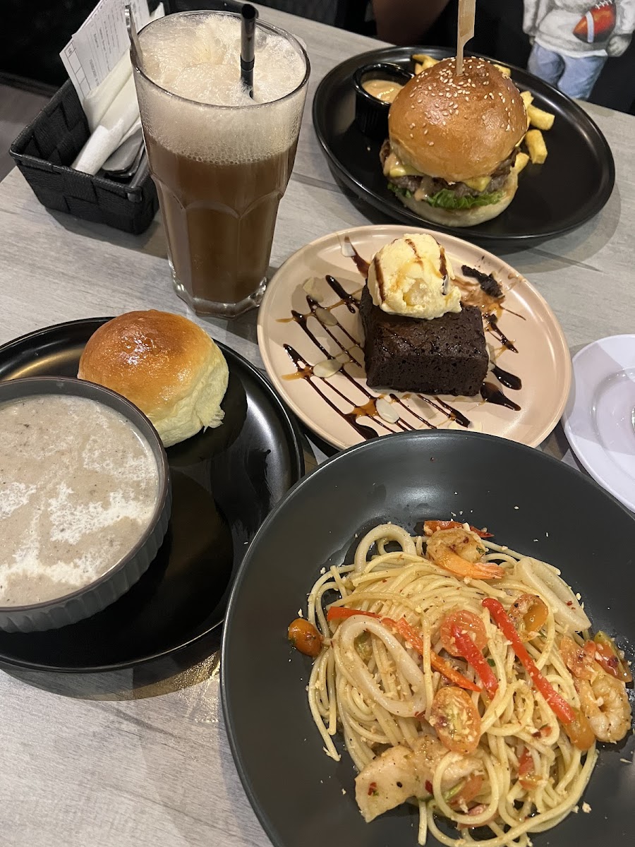 Bayou Diner • Kinrara - Photo 3