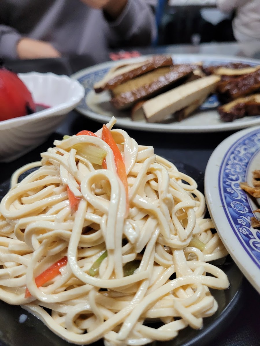 San Niu Beef Noodles - Photo 7