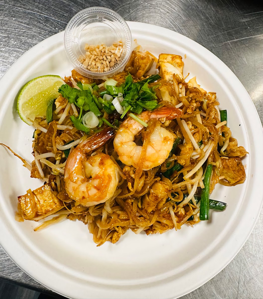 Bangkok Kitchen Thai Food - Photo 4
