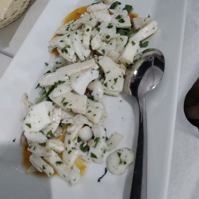 Tagliolini In Nero Di Seppia Ai Crostacei
