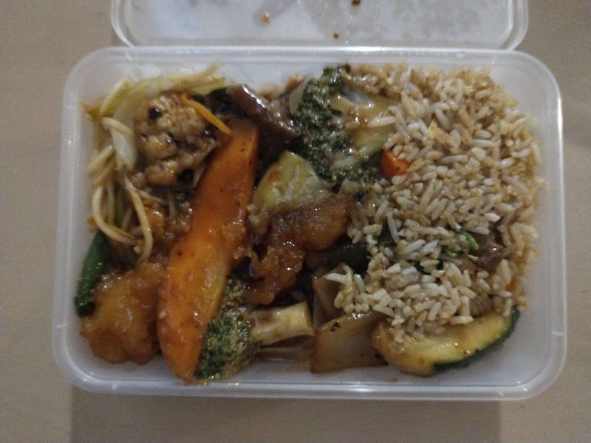 Lucky Star Fast Food - Photo 9