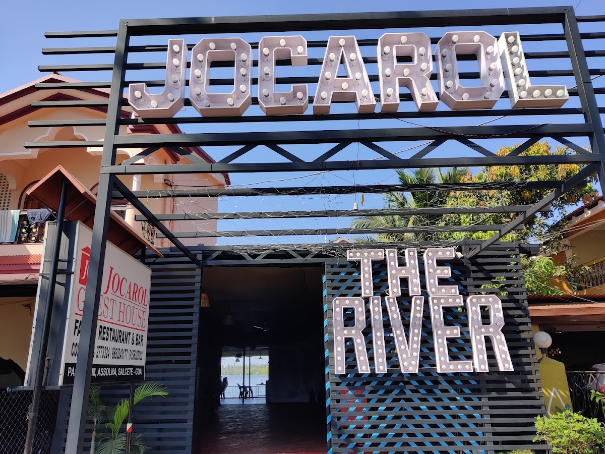 Jocarol - The River Bar & Restaurant