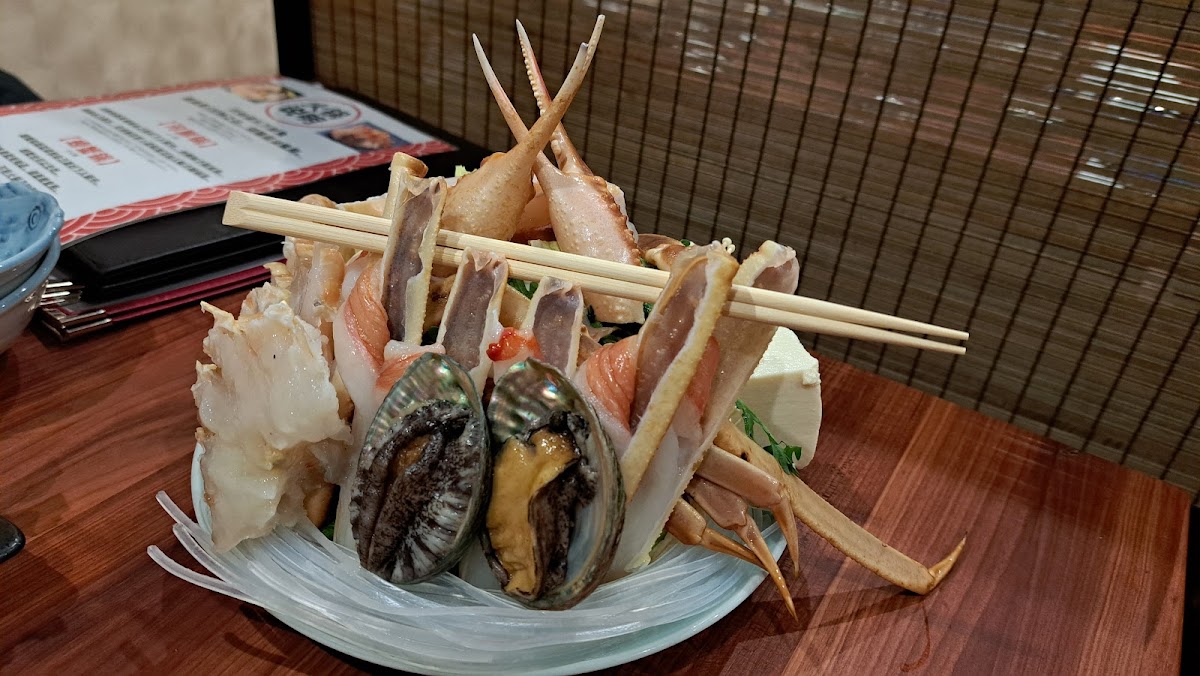 FUGUCHIN Fugu & Crab Restaurant Shinsaibashi - Photo 4