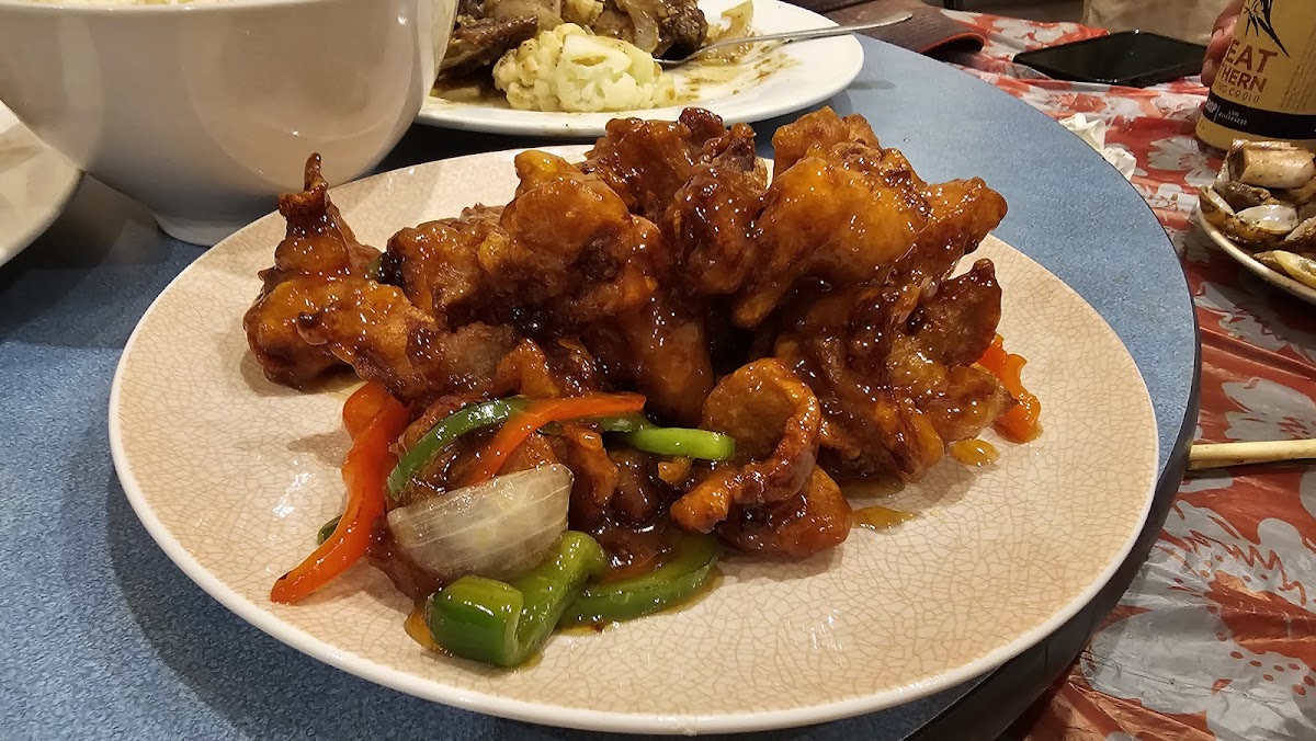 Diamond Kitchen Asian Cuisine - Photo 2