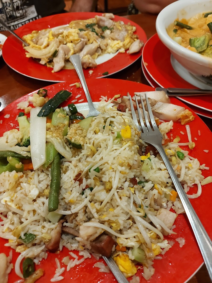 Diamond Kitchen Asian Cuisine - Photo 5