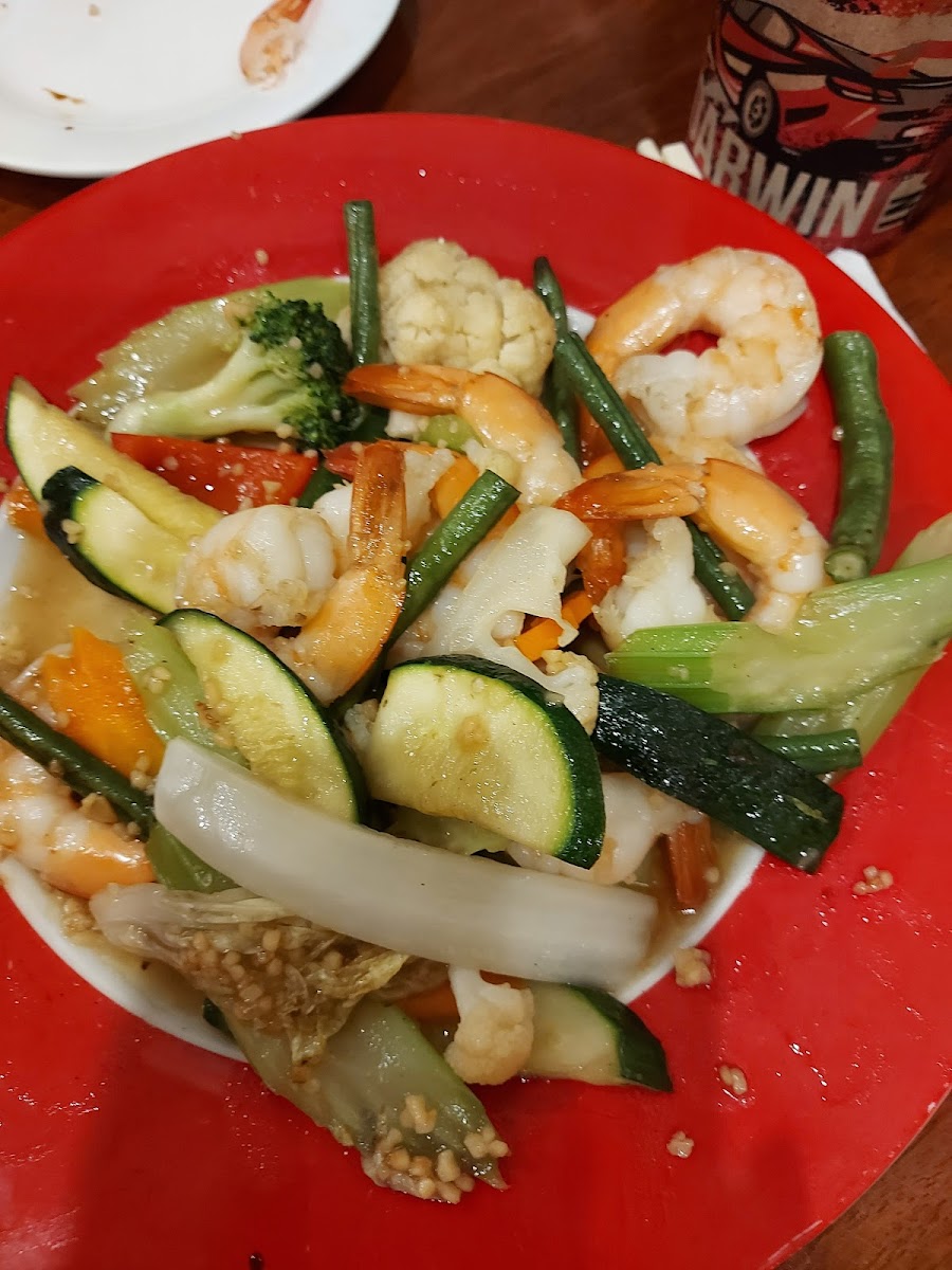 Diamond Kitchen Asian Cuisine - Photo 7