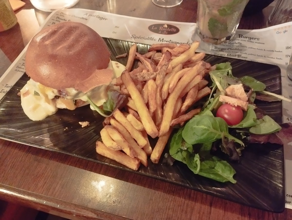 Restaurant La Raclette a Jo - Photo 6