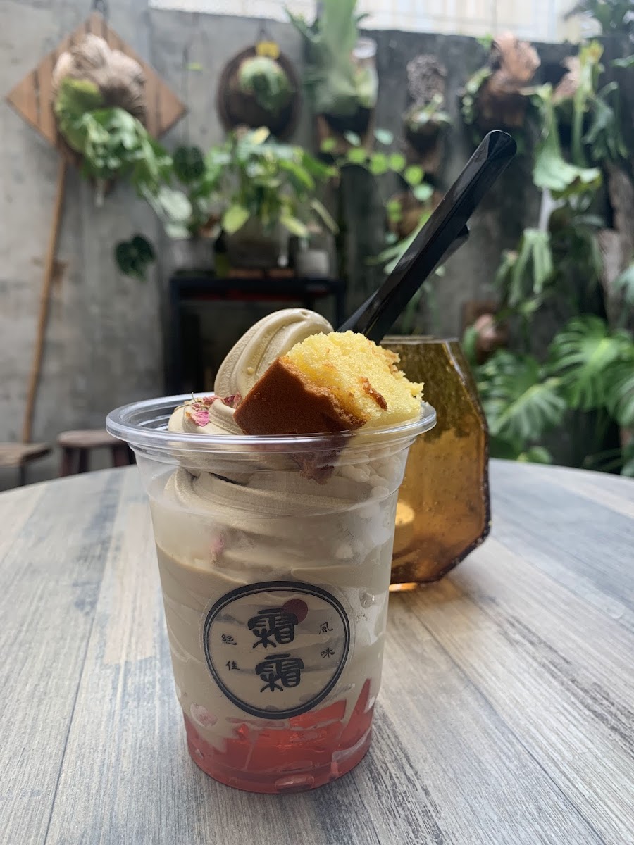 MISS SHIBA Café - Photo 5
