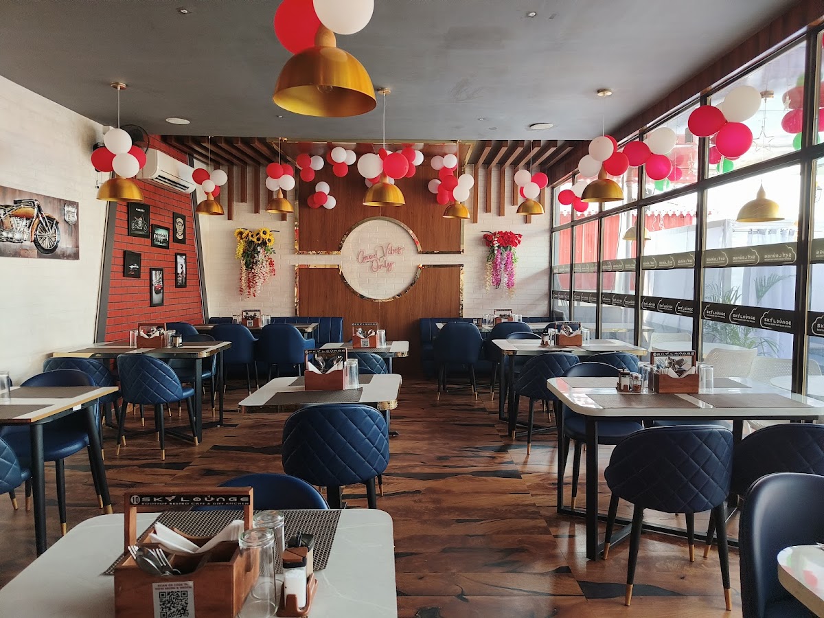 Sky Lounge Cafe