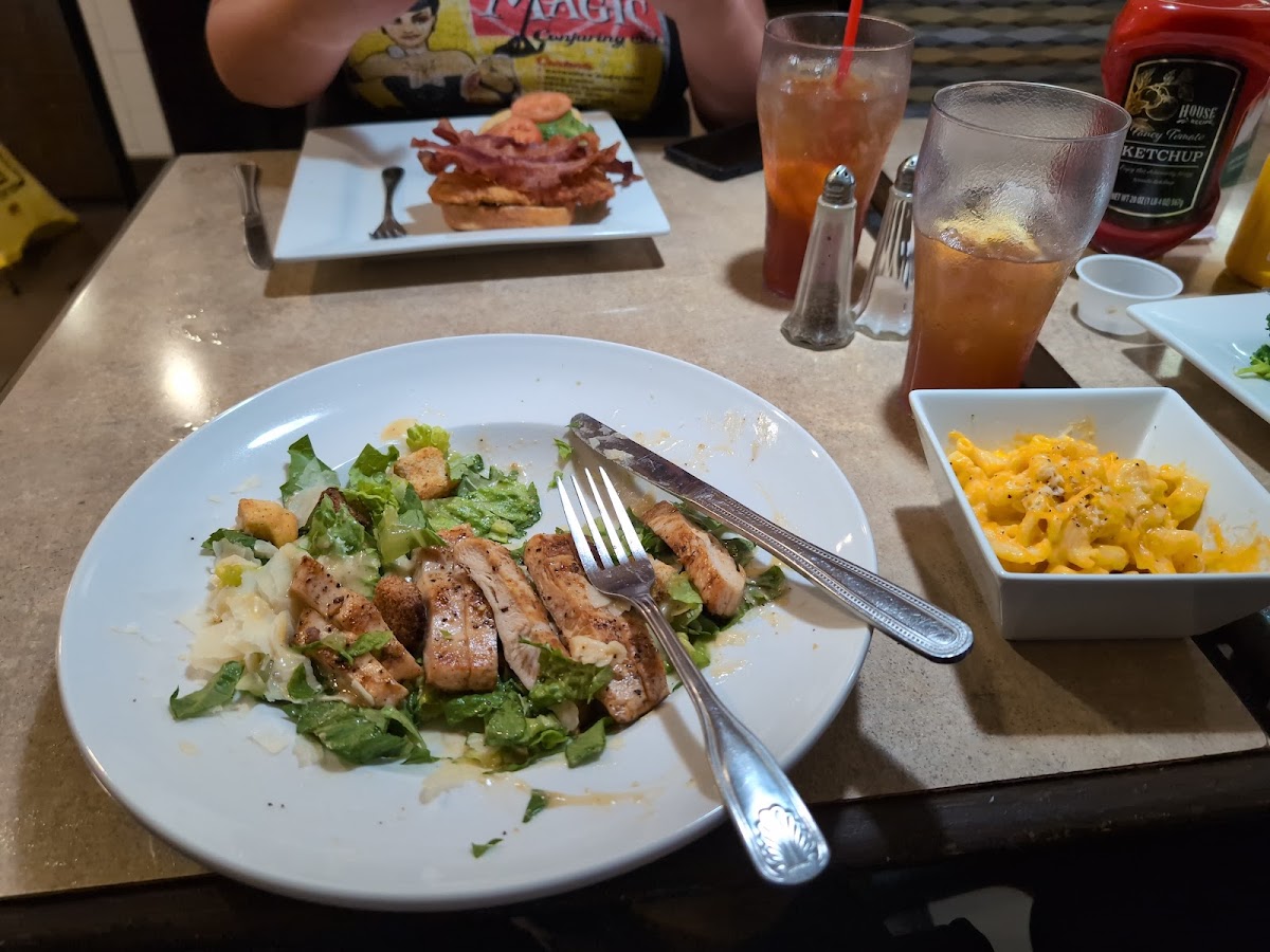 The Local - Kitchen and Tap