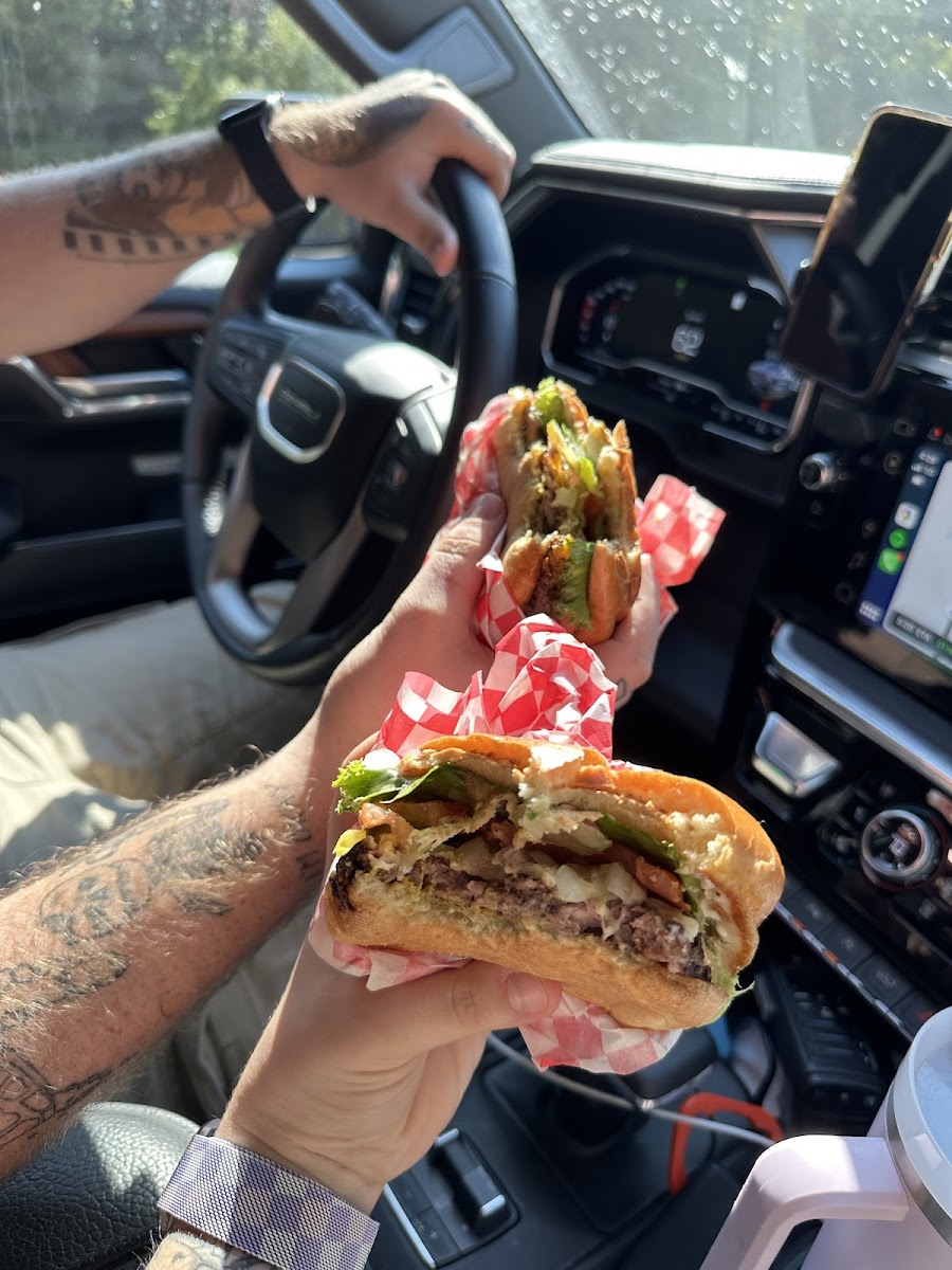 Jessi's Burgers - Photo 6