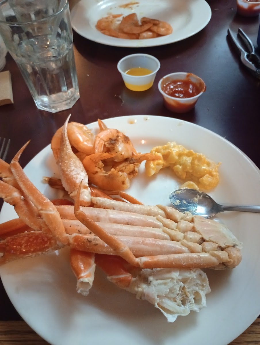 Zach Greenlee's Fireside Restaurant & Lounge - Photo 1