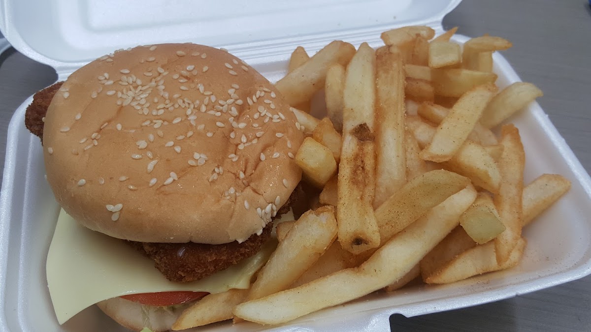 Echuca Charcoal Chicken - Photo 4