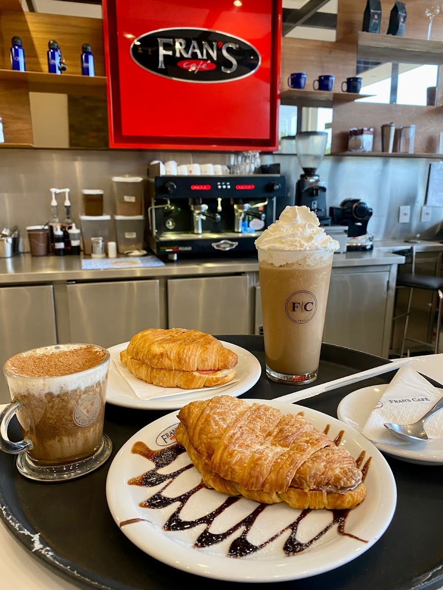 Fran's Café Palmas - Photo 3
