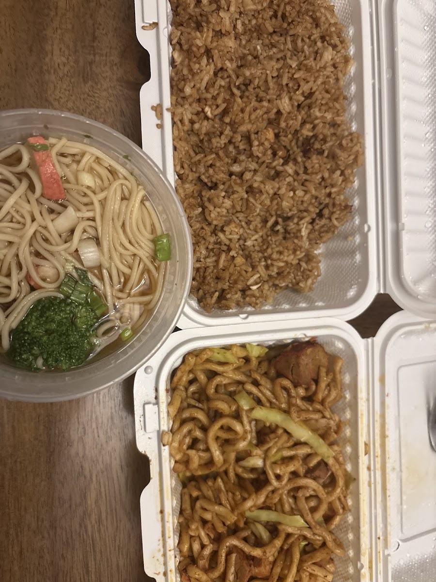 Golden Star Chinese Food - Photo 6
