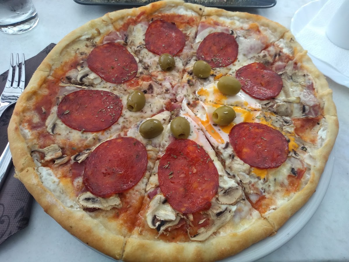 Cafe Pizzeria Boss - Photo 9