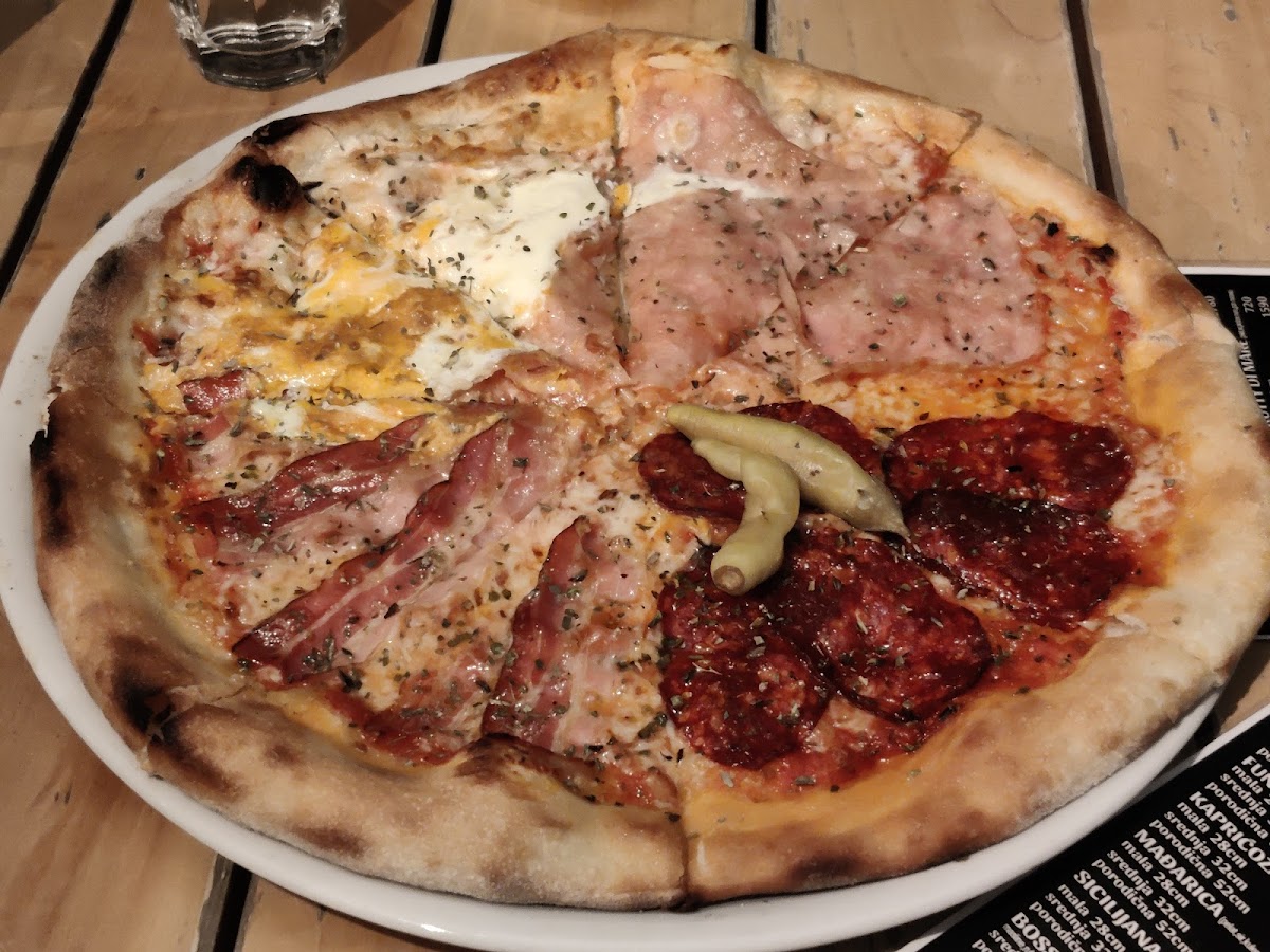 Cafe Pizzeria Boss - Photo 1