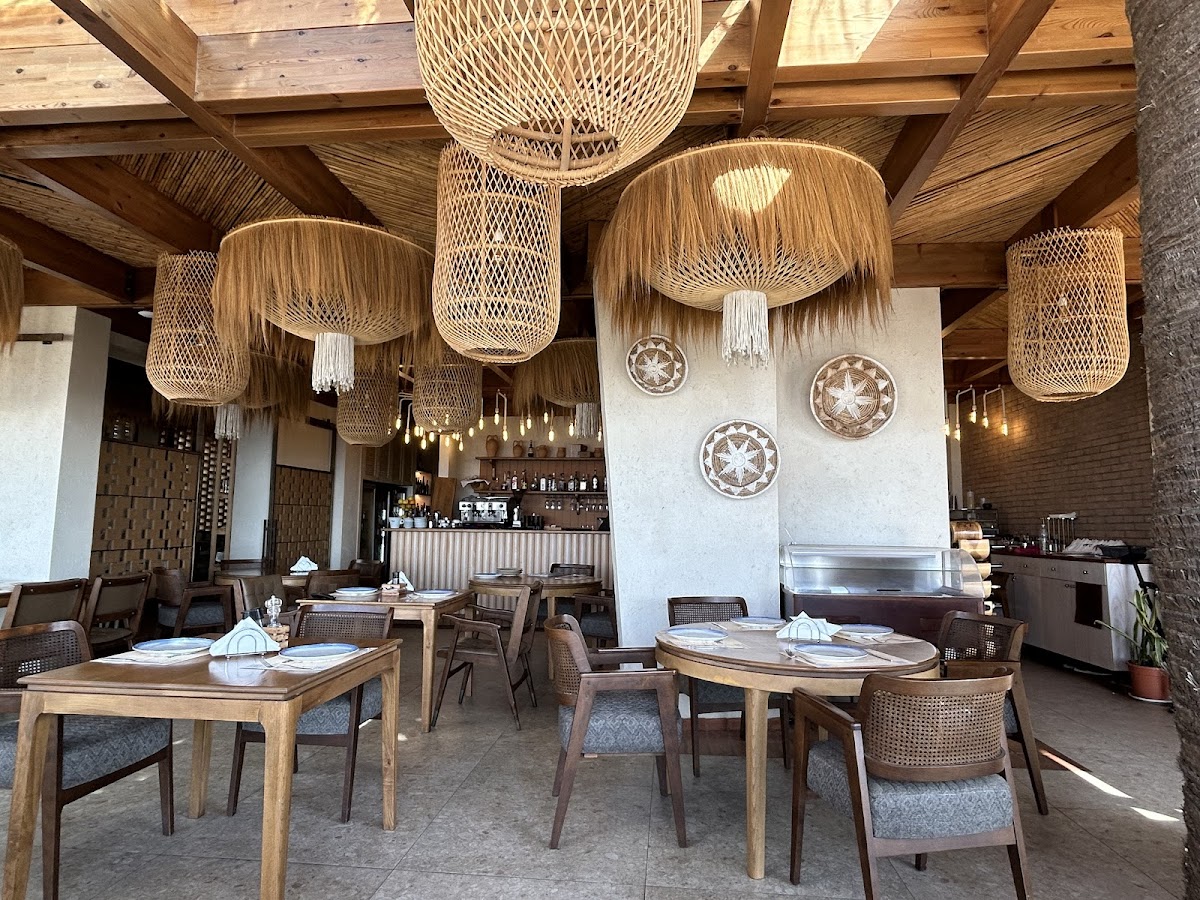 Oyster restaurant - Photo 2