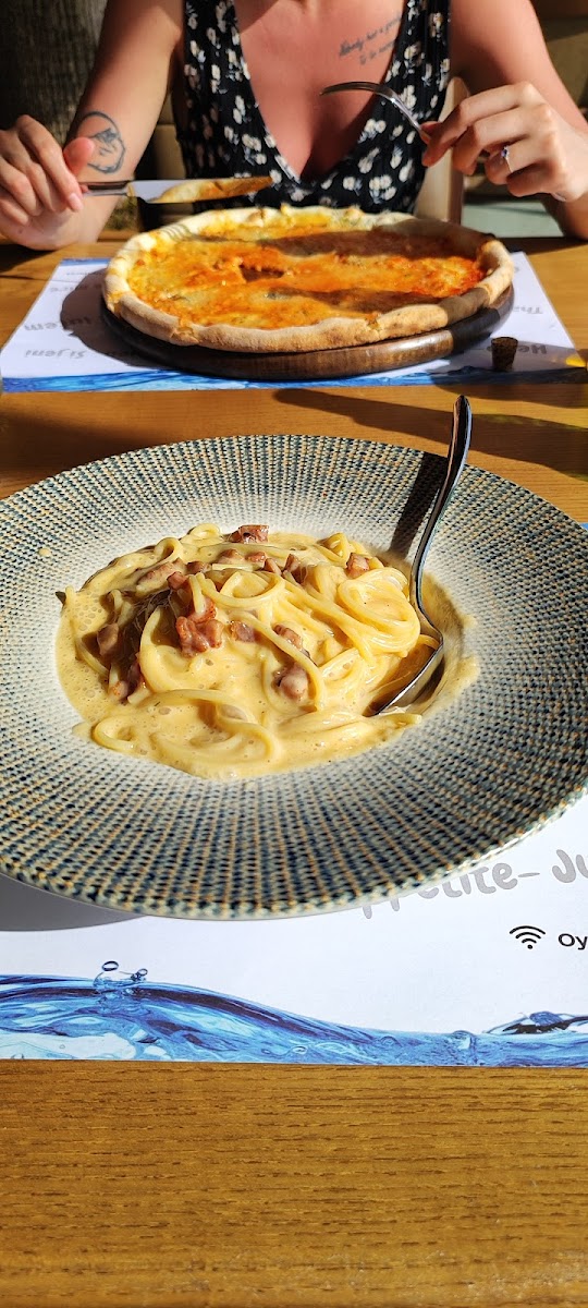 Oyster restaurant - Photo 4