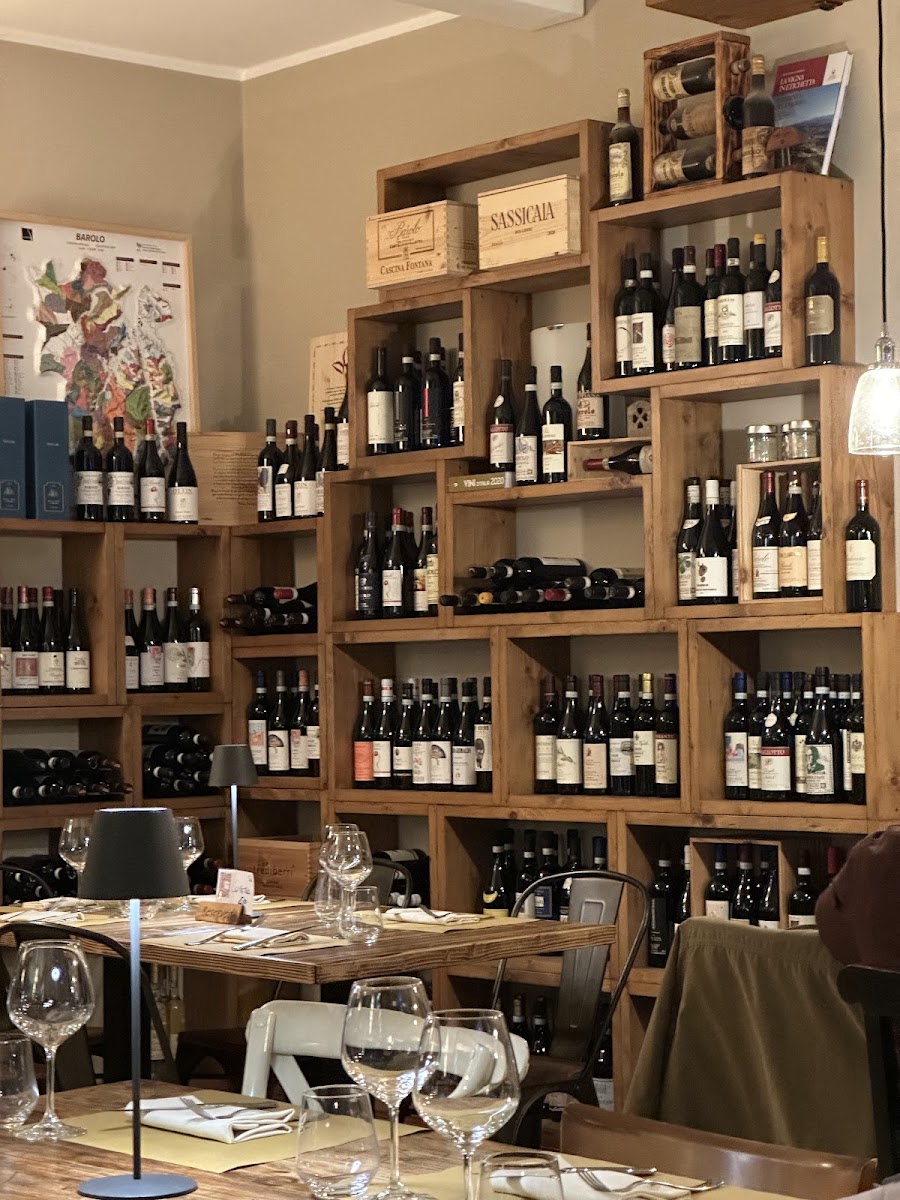 La Cantina Vineria con Cucina