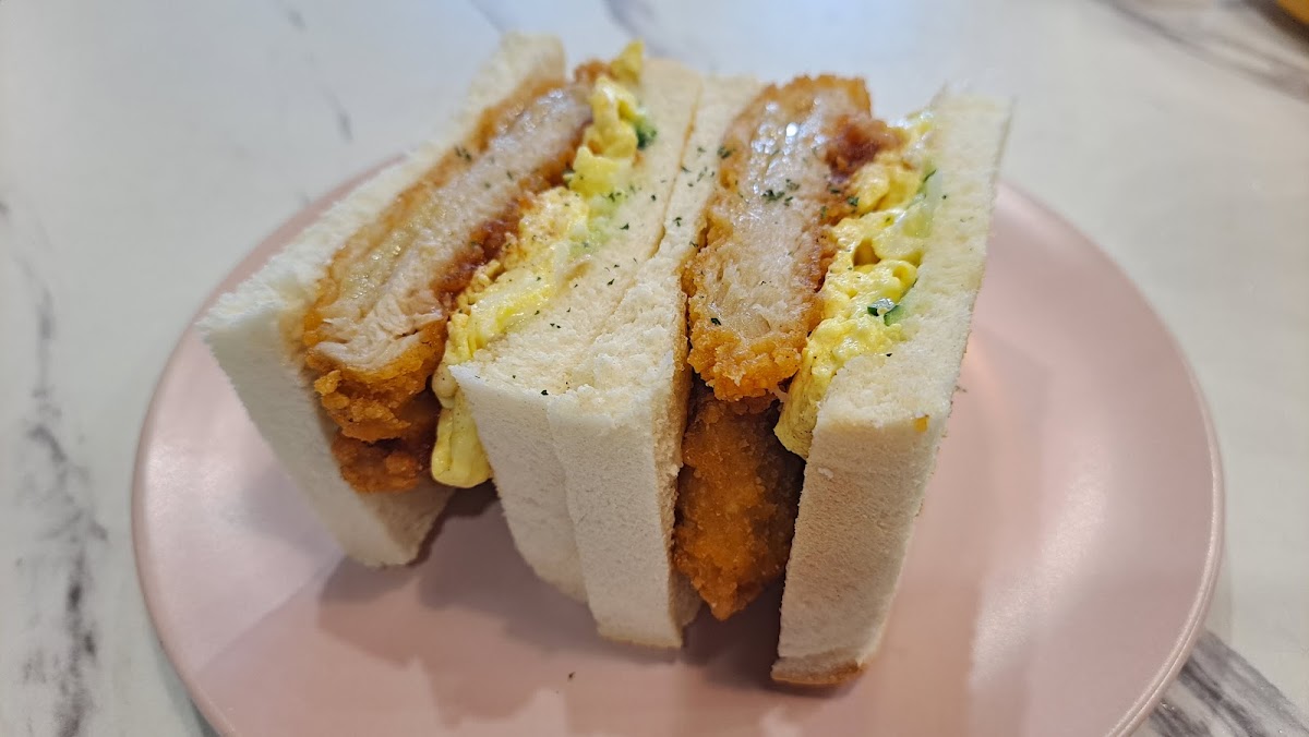 度咕早午餐 Do Good Brunch /必吃早午餐/銅板美食/在地推薦/光頭漢堡/炒泡麵（附設兒童遊戲室） - Photo 5