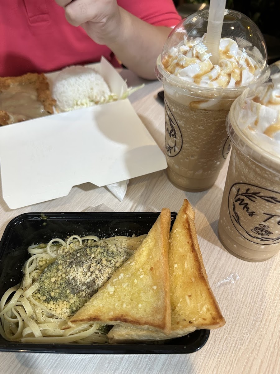 Mrs T Cafe - Photo 9