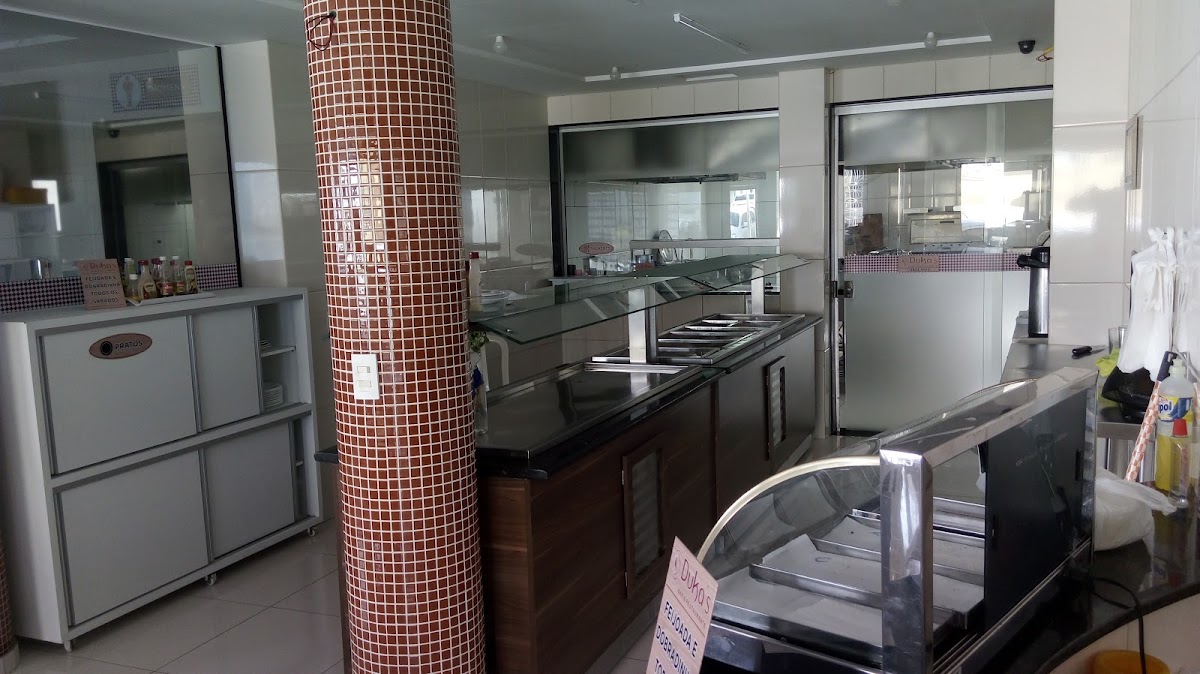 Dukas Bar & Restaurante - Photo 6